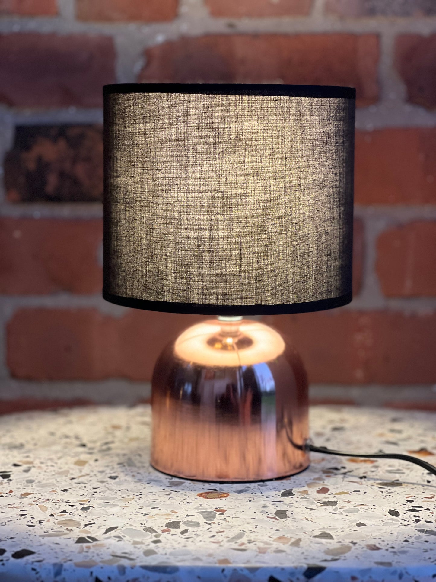 USB copper and black table lamp